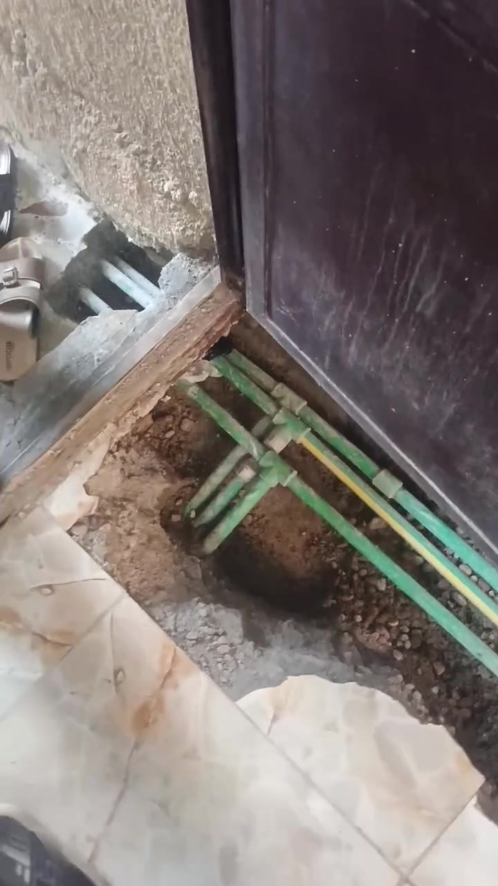 🔧 الإبداع للسنوار 🔧
خبرة • دقة • جودة في تنفيذ جميع أعمال السباكة.
✅ تمديد خطوط الماء الحار والبارد
✅ نصب وصيانة المجاميع الصحية
✅ تصليح التسربات والانسدادات
✅ تنفيذ أعمال السباكة للمنازل والمحلات بأفضل الأسعار.
📞 للحجز والاستفسار راسل الصفحة أو اتصل بنا.على الارقام التاليه ***********
*********** 
الإبداع للسنوار... الجودة تبدأ من هنا. 💧🏠
