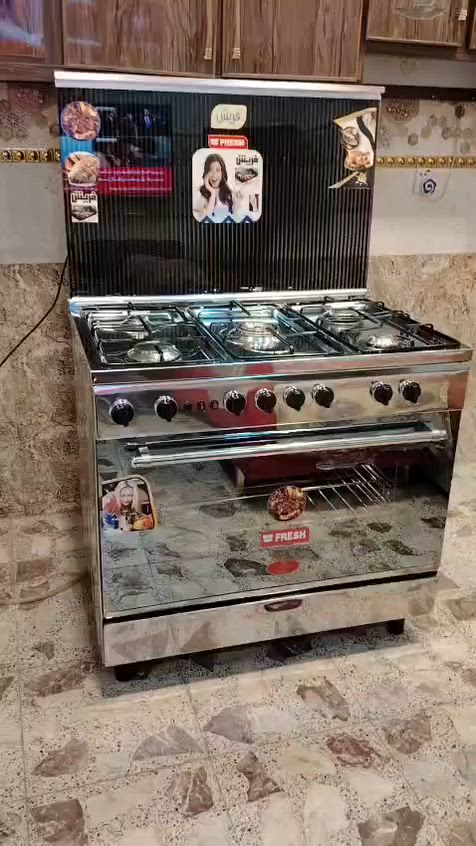 ❤️‍🔥طباخ فرش مصري للبيع❤️‍🔥
الطباخ ماركه معروفه FRESH (( المصري الأصلي)) استعمال قليل كلش الفرن والعيون.
✅️ حجم 90×60. (( ابو الفرن الواسع جانبو )).
✅️ الطباخ سل ستيل كامل 5 عيون.
🔥كل العيون والفرن نااااره زرررركه🔥. 
 كل الكهربائيات تشتغل فووول بيه الجداحات وماطور شوي الدجاج والأضائه الداخليه للفرن ....وياه صينيه وشبجه الفرن وقاعده شوي الدجاج.
((مكلفه بالنشر فقط))...ماعدهم لا حجز للطباخ ولا توصيل.
مكانه الاعظميه. 
🔴 السعر 300 قفل 🔴 السعر مابيه مجال...لان هذا نص سعر الجديد دينباع وهو مايفرق عن الجديد بشي.
***********

