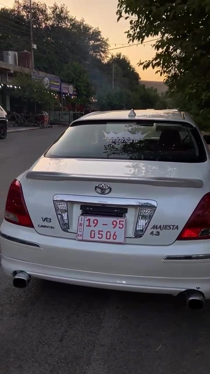 سەرەتا بەناوی خوائ گەورەو میهرەبا  ماجستا موسسس موسس ٢٠٠٥ ناوسور     قەپات مواسەفات. دەبلەکانی حور کراوە بەدلی خۆت بەرزو نزمی پێبکەجلدە کامل لیدو مکەبەرەو ئێمپی فایر. سەیارەکە لۆک لۆکک ماوەتەوە. رۆنی گێرو مەکینەی گۆراوە. کونی گەرمی گیراوە. گێرو مەکینەی بەشەرتی ١٠ وەستا✅. دەبرید ساردو گەرم ئیش ئەکات✅دەحمو لێدراو کەڤەر گۆراو بەشەرت. سەیارەکە کۆدە بارکۆدیشی وەر گیراوە بێکێشەیە✅. ناوی زۆر زۆر جوانە لەدەری جوانترە. لایتئ ناوچەی کویر و. هەمو شتی کامل کارەبای بەشەرت گڵۆپ بۆگلۆپ✅ تەقەو رەقەی بەشەرت. چرکەی تیانیە. سوکانی وەک ئاوە. سەیارەی مالیە هی مەئرەز چی نیە بەدلی تۆ مەسرەف کراوە سەیارەکە بی بۆیاخە. بێکێشەو سەر ئێشەیە✅. کارەبایش هەموگیانی ئیش ئەکات تەنانەت یەک خەلەلی بچوکیش لەسەر گیچەکەی نیە ✅. بۆمەسەلەی نرخەکشەی ٦٩ گەلاو معامەلە 🩵 ناونیشان پیرەمەگرون رەقەم تەلەفون(***********) هەمو زانیاریەکانم نوسیوە  نەسەرئ خۆو بێشێنە نەمنیش لەگەل ریزما🤍.
