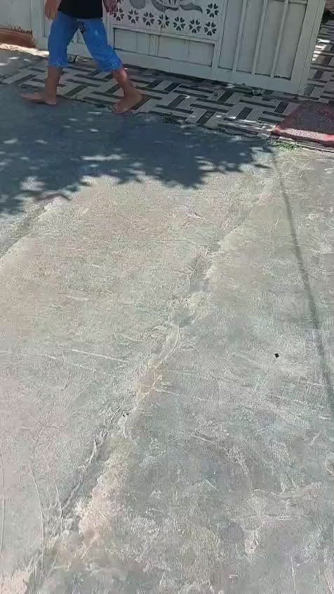 دار للبيع في منطقة الجلالي مدخل شارع بروانة قريب على الشارع العام طابو زراعي سند 25 المساحة 171 الطول 19والعرض9 طابق واحد وبيتونة  يحتوي على غرفتين نوم وصالة الدرج ومطبخ واستقبال وصحيات داخلية وخارجية سيراميك وسقوف ثانوية كامل مكمل للاستفسار الاتصال على الرقم ***********و*********** وبينه واتساب
