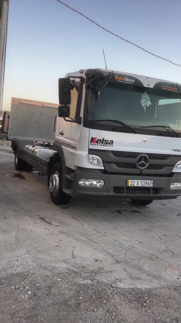 Atego 1224.  2006. الجديدة سيارة فول مواصفات عنوان سليمانية *********** سعر نهاية. 240 $$
