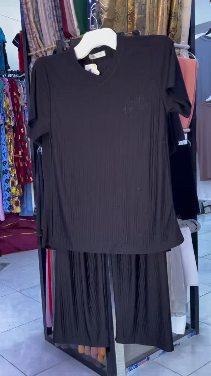 الديوانية - السنية - الشارع التجاري - الطابق الثاني من صالون ام فاطمة  
السعر ٨ 
الحجز واتساب ***********
متوفر توصيل كافة المحافظات
