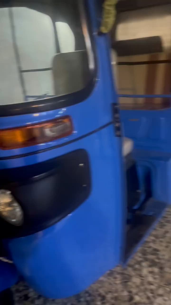 ***********
