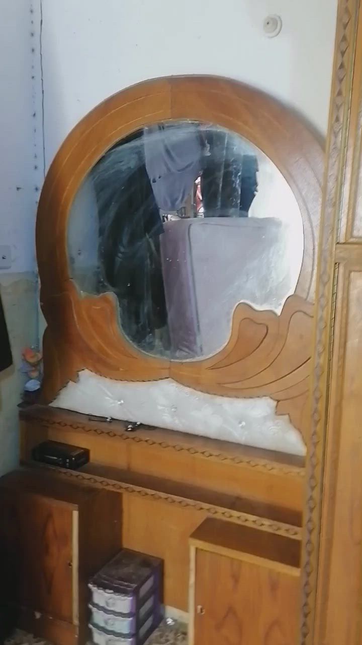 السلام عليكم غرفه نوم للبيع مثل ماواضحه بل مقطع السعر ٣٥٠ بيه مجال بسيط *********** المكان حي العامل وره المول الباقر
