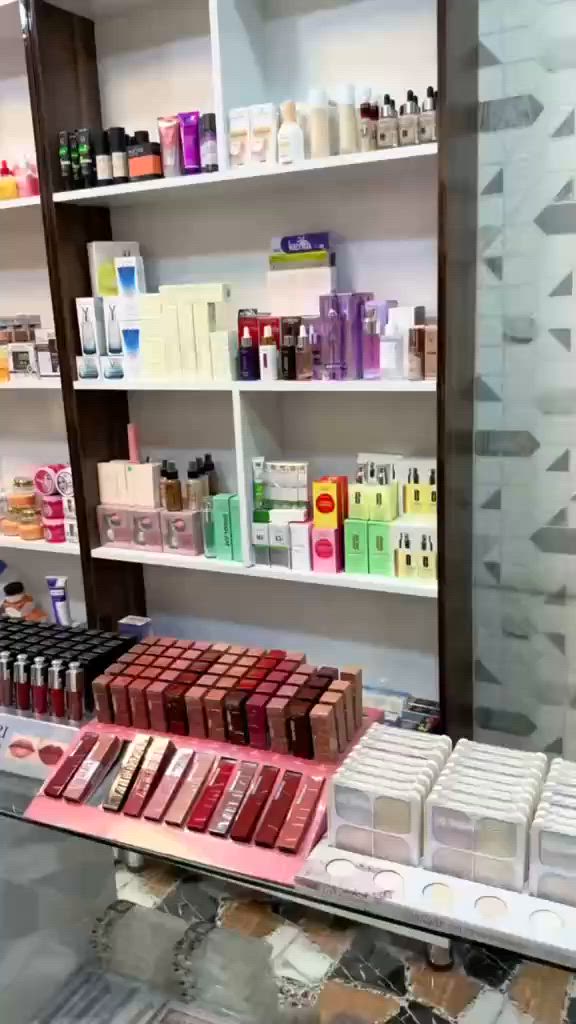 ما تحتاجينه من مستحضرات التجميل والعناية بالبشرة والشعر
🌸 منتجات أصلية وأسعار مناسبة
🎁 عروض وهدايا مميزة بشكل مستمر
📍 الخاجية – قرب ماركت علاء
📞 ***********
📩 للحجز والاستفسار عبر الاتصال أو الرسائل
