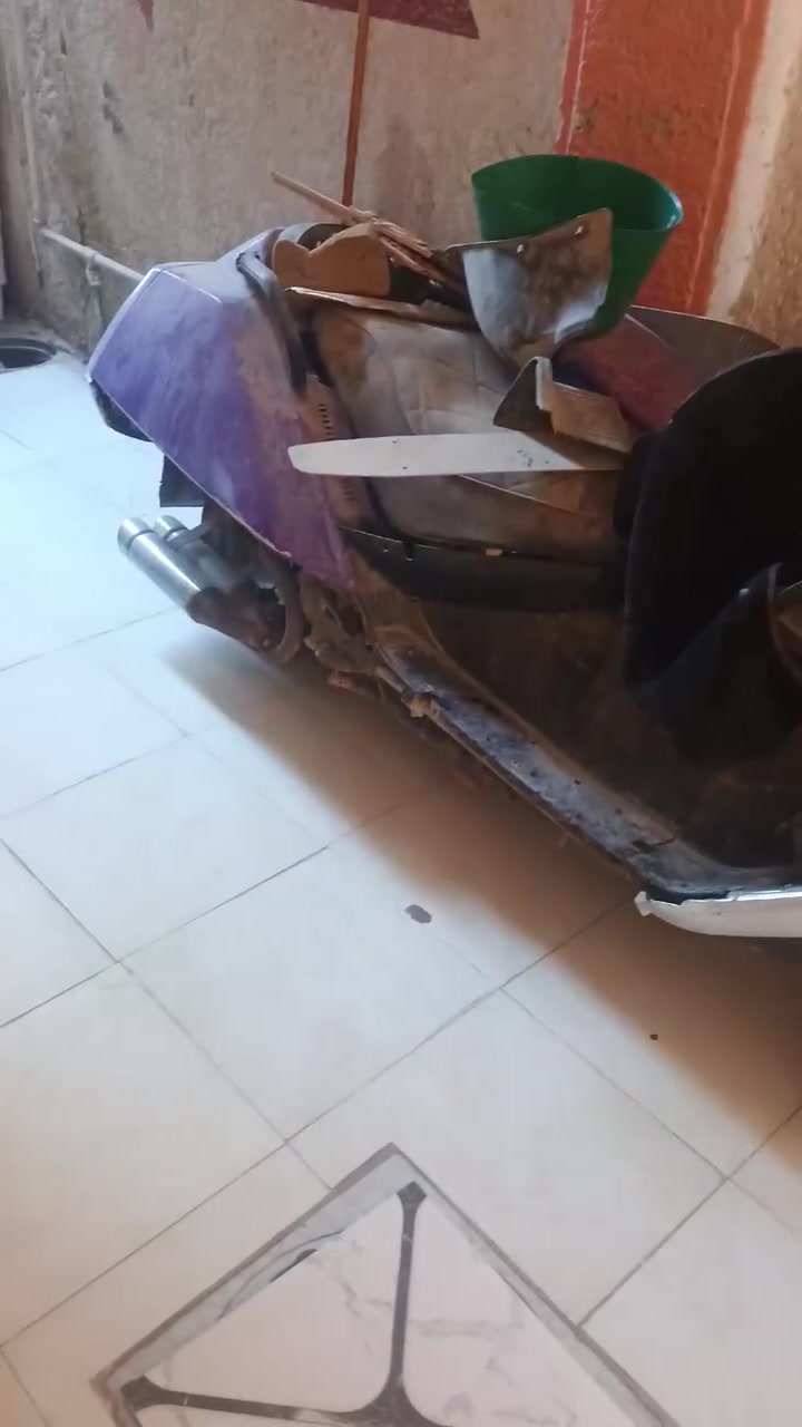 فيوجن للبيع دراجه مكينه شغاله مفتوحه مره وحده كهربائيات شغاله كله عوزه بس تاير ويل خلفي كفراته كلهن موجودات ونضاف  متروكه صار فتره شهرين مكاني حله رايده 250 قفل 
بيع مستعجل 
***********
