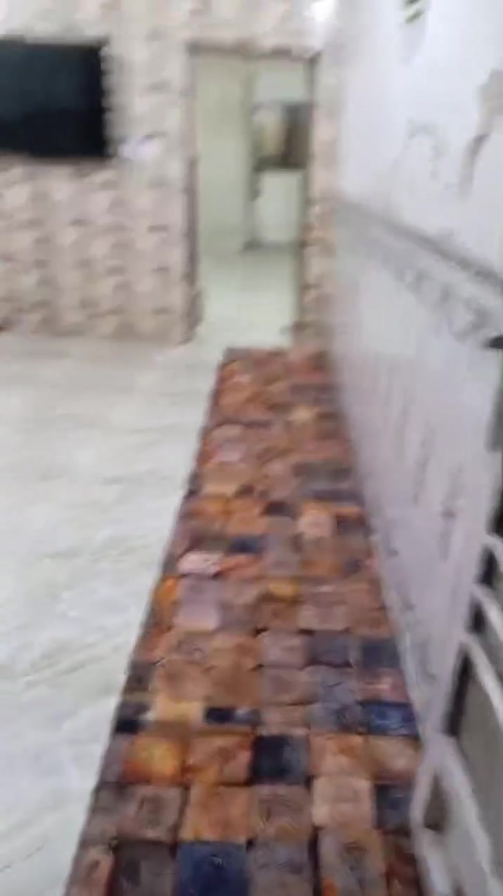 نص قطعه لبيع قطاع واحد وسبعين غرفه وملحقاته 
السعر ٩٥  وبيه مجال  
الرقم ***********
