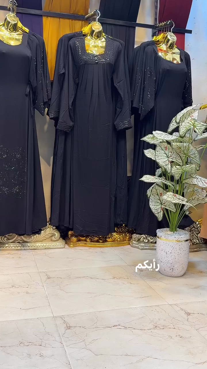 تم توفير 
قياساتL  XL  XXL


**إذا كنت صاحب هذا الإعلان وتريد حذفه لأي سبب، رجاءا أرسل رسالة إلى الدعم الفني**