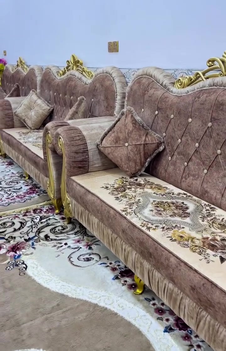السلام عليكم
للبيع تخم 30مقعد يعني 3اتخومه شكل واحد. نظافة فول، نظيف جدًا 
بعد جديد مستخدم شي قليل حيل
السعر مليونين 150 وبي مجال
الموقع الرمادي
للاستفسار على الرقم***********

