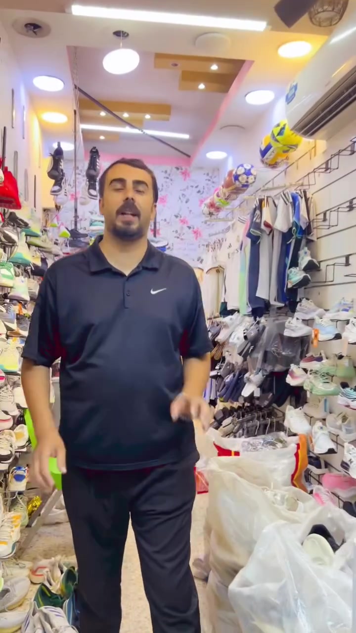 السلام عليكم ورحمة الله 
اهلا الامين الثانيه 
يوم الجمعة ساعه 8 ليلا
نفتح البضاعه
اكو بالف. اكو ب5
اكو جركز ولادي ب3
***********للاستفسار

