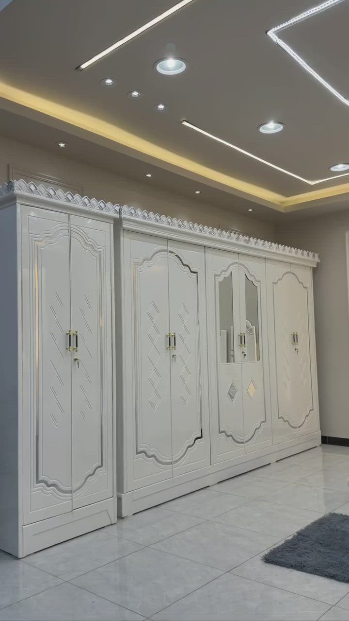 السعر // مليون فقط 😍

🔅تفاصيل الغرفة المرمري  ....

 خارج ٤ملم ام دي اف 🔺
وداخل معاكس ٣ملم 
صبغ حراري  درجة اولى 

عدد القطع  ٧ قطع 😍
🔺1 //جرباية  قياس  ١٦٠ × ٢٠٠ 
🔺//ميز جانبي ايسر قياس ٥٠
🔺2// وميز  جانبي  قياس ٥٠
🔺3// زاوية ارتفاع مترين عرض ٨٠
🔺4// وميز بلازمه  
🔺5//وميز مراية ارتفاع مترين عرض ١٢٠
🔺6// وكنتور ٦ باب  ارتفاع مترين و١٥ طول ٣ متر و١٥

القطعه الثامنة حسب الطلب شازلون
سعرها ٥٠ الف ❤️

(توصيل مجاني مركز بغداد )
التوصيل يشمل الشد مجاني 🔥
(اطراف ٥٠)
باقي المحافضات حسب البعد
شازلون سعرها ٥٠ الف
شازلون مخزن ٧٥ الف


**إذا كنت صاحب هذا الإعلان وتريد حذفه لأي سبب، رجاءا أرسل رسالة إلى الدعم الفني**