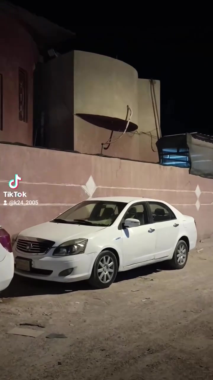 سلام عليكم جيلي موبل مديل ١٢ مكينه بلاديه تخبل المكينه وكير بل كاترون حداديه تخبل تبريد شغال مكفوله من ضربه سنويه نافذه من ٢٠٢٣ راعيهه موجود شوكت ما يعجبك يحول تأخذ صفر كشرهه حلو مصبوغة حزام ملكطه خياس ما بيهه نقص سياره تاتبني عليهه سنتر لك شغال جام يصعد ينزل رقمهه بصره أ   سعرهه ٣٠ بي مجال للشراي مكاني البصرة أبو الخصيب رقمي واتساب هاذ *********** فقط خطي واكف بي بس واتساب مراوس ترهم بيجو بارص سمنت
