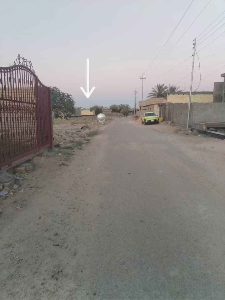 🏡 فرصة مميزة للبيع أو المراوس 🏡

📍 الأنبار - الفلوجة - الصقلاوية
قرب الطوك جهة اليمين

🔹 أرض سكنية للبيع أو المراوس بسيارة
🔹 إمكانية بيع العقار كاملاً أو نصفه
🔹 المساحة الكلية: 345 م²
🔹 الواجهة: 17 متر تقريباً
🔹 العمق: 20 متر
🔹 شارع 10 متر مبلط
🔹 خدمات متكاملة ( صنف العقار طابو سند 25

✨ موقع مميز وهادئ يصلح لبناء منزل سكني أو للاستثمار.
✨ واجهة جيدة ومساحة مناسبة تمنحك حرية أكبر في التصميم والبناء.
✨ فرصة لا تُعوّض للراغبين بالسكن أو الاستثمار في منطقة تشهد نمواً مستمراً.

🚗 المراوس بسيارة واردة
🏠 يباع كامل أو نصف العقار حسب الاتفاق

📞 للاستفسار والمعاينة:
***********

مكتب الجزيرة للعقار
بيع • شراء • مراوس • استثمار عقاري • مقاولات

#أرض_للبيع #الصقلاوية #الفلوجة #الأنبار #مكتب_الجزيرة_للعقار #عقارات_الأنبار #مراوس #استثمار_عقاري
