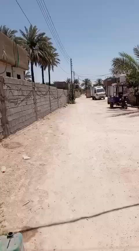 قطعه ارض المساحه 400 تحتوي على هيكل المساحه 175 شارع 7  متر تبعد عن التبليط 150متر الموقع كربلاء المقدسة الحسينيه العطيشي منطقه ام ماشه قرب جامع الامام علي عليه السلام للاستفسار الاتصال على الرقم ***********
