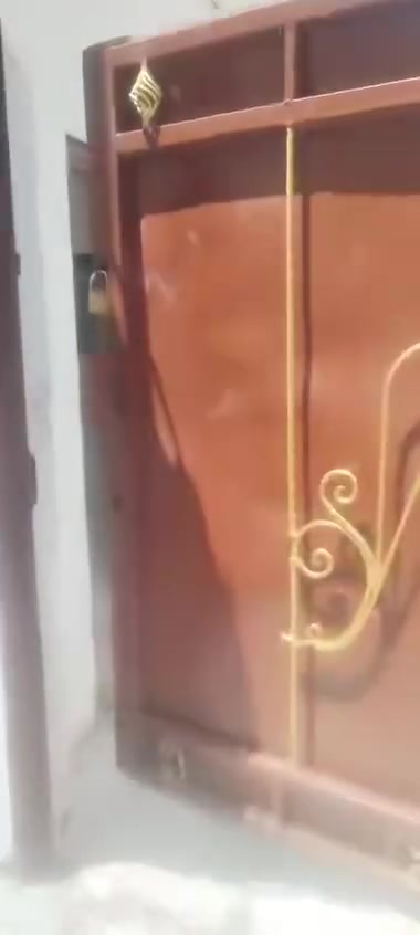 🏡 دار للبيع في بعقوبة – شارع خريسان خلف جامع الشابندر
📍 موقع مميز قريب من سوق بعقوبة الرئيسي وجميع الخدمات.

▪️ المساحة: 116 متر مربع
▪️ طابو صرف
▪️ الدار مرممة وجاهزة
▪️ يتأجر  حاليًا بمبلغ 250 ألف دينار شهريًا، مما يجعلها فرصة مناسبة للاستثمار وتحقيق دخل ثابت.

الدار تقع في منطقة سكنية مخدومة وقريبة من الأسواق والمدارس والمواصلات.

💰 السعر: 67 مليون دينار عراقي (قابل للتفاوض )

📞 للاستفسار  ***********
