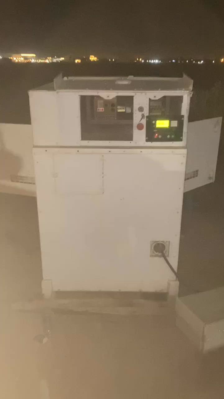 ازوزة ياباني 4 سلندر 20KV داينمو سلف 24
سعر 30 ورقة بيها مجال
مكان مكاسب قرب حي الجهاد 
متواجد علا الفيس وتساب 
*********** ازوزة ياباني 4 سلندر 20KV داينمو سلف 24 
سعر 30 ورقة بيها مجال
***********
