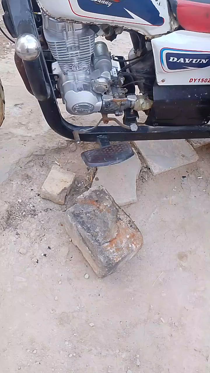 بسم الله.. اخوان ستوته للب. يع. اقرو التفاصيل وتعال خاص بخدمتك..
موديل 14
تعمير 26
محرك وبوكس كير وصدر 26كلهن جديد 
بدي 21
دراجه ماعوزه ربع كبل شغل واطلع الشارع 
اوراقه كامله 
السعر 1700بيه مجال قليل كلش


**إذا كنت صاحب هذا الإعلان وتريد حذفه لأي سبب، رجاءا أرسل رسالة إلى الدعم الفني**