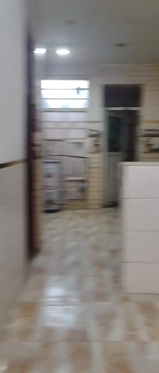 من رخصت صاحب الكروب شقه طابق ثاني للايجار 3غرف نوم وصاله واستقبال وخدمات بلديات حي التراث الزراعي ضياء الحلفي *********** سعر 400الف
