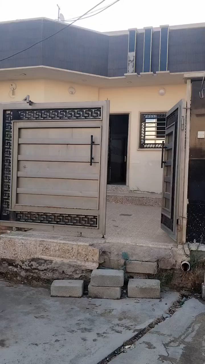 وعليكم السلام

🏡 *دار للبيع - القوسيات، المربع الذهبي*
- *المساحة*: 145 متر
- *الموقع*: يبعد 100 متر عن سايدين دهوك
- *الحالة*: كامل الخدمات، تسليم فوري
- *السعر*: 65 مليون وقابل للتفاوض
- *للاستفسار*: *********** (اتصال أو واتساب)

تحب أرتبهلك بصورة إعلان للستوري؟

