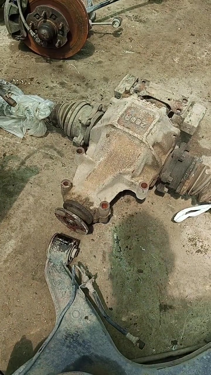 من رخصت لدمن عندي صدر كامل مال بطة وجعمقة ستيرن شركة وكسل مكفول شركة لبيع سعر لصدر كامل 200وصعر لجعمقة ستيرن شركة 100وسعر لكسل مامل 250 مكاني بغداد ابو غريب ***********
