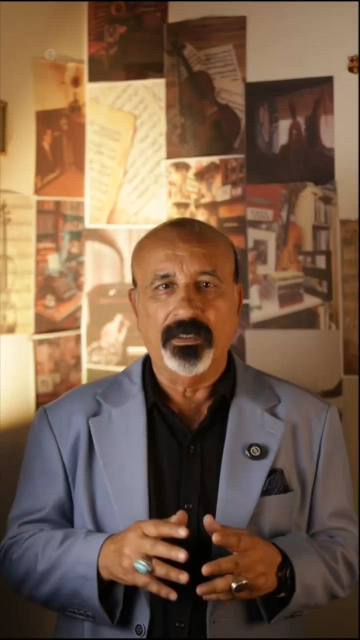 📝✨ شلون تحوّل الجملة من المعلوم إلى المجهول بـ 30 ثانية بس؟
إذا تشوف قواعد الإنكليزي صعبة ومتلخبط بيها، فـ نخبة الصفوة راح تغيّر نظرتك بالكامل! 🌟

تابع شرح الأستاذ رعد الربيعي لقاعدة Passive Voice بأسلوب بسيط وسريع يخليك تفهم الفكرة وتحفظها من أول مرة. 🎯

✅ شرح واضح وسلس
✅ تركيز على أهم الأفكار الوزارية
✅ طرق تدريس حديثة وممتعة
✅ متابعة مستمرة حتى تحقق أفضل النتائج

بـ نخبة الصفوة ما نحفظك القاعدة وبس، وإنما نعلّمك شلون تتعامل وياها بالامتحان بثقة وتجيب الدرجة اللي تستحقها. 🚀

📍 ثانوية الصفوة الأهلية للبنين
بغداد - الرصافة - زيونة - محلة 716 - الشارع المقابل لدار الأزياء العراقية
📞 *********** | ***********

📍 ثانوية الصفوة الأهلية للبنات
بغداد - الرصافة - زيونة - محلة 716 - شارع المشروع الوطني وجامع الجنابي
📞 *********** | ***********

🔥 لا تخلي صعوبة المادة توقف بطريقك... انضم هسه إلى نخبة الصفوة وابدأ من اليوم ببناء طريقك نحو المعدل اللي تحلم بيه.
#مدارس_الصفوة_الأهلية #نخبة_الصفوة #سادس_إعدادي #إنكليزي #تفوق #رعد_الربيعي #مستقبلك_يبدأ_من_هنا 🚀📚
