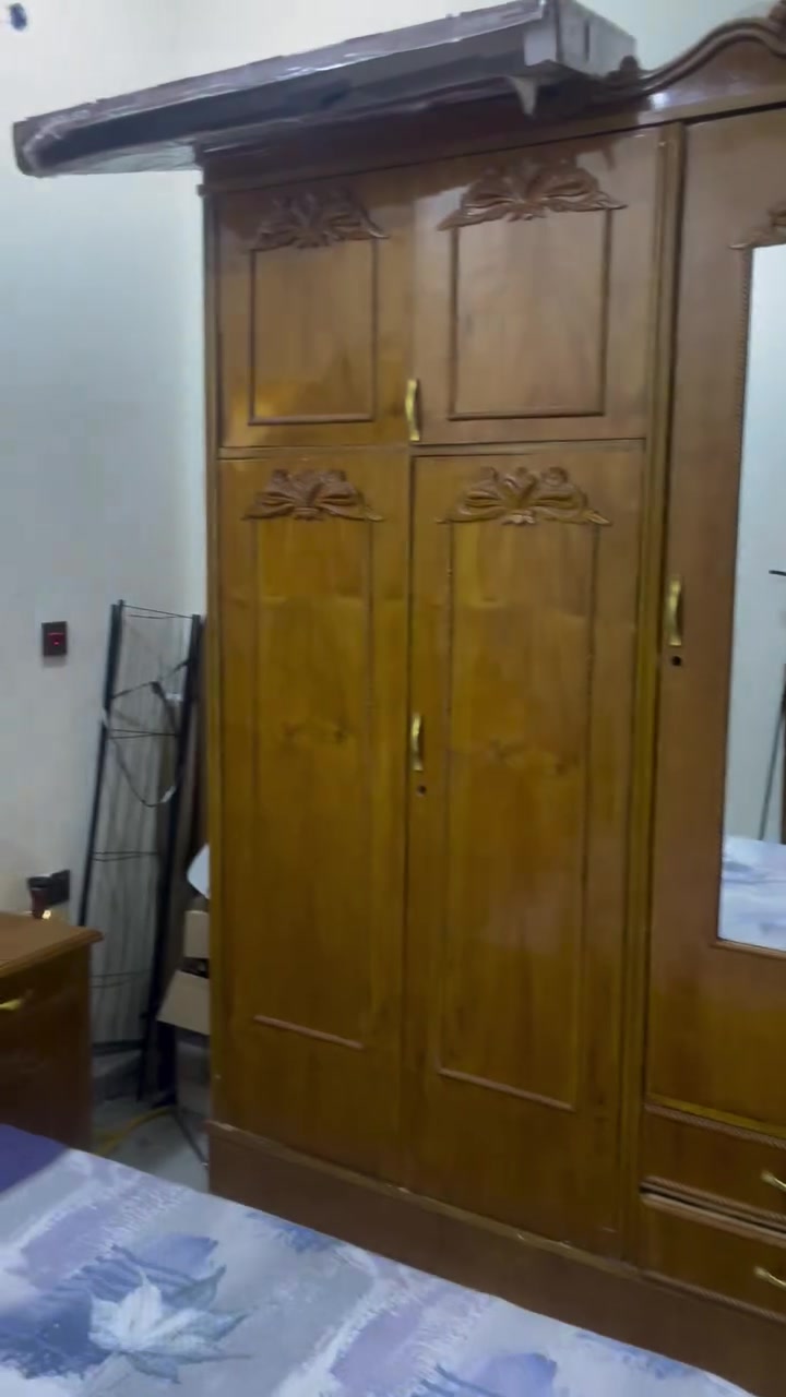 غرفة نوم خشاب عراقي درجه اوله مال محتاجين وسعر بلاش ٨٠٠ الف جديده ونضيفه فوك ماتصورون ***********الستفسار
بصره تنومه

