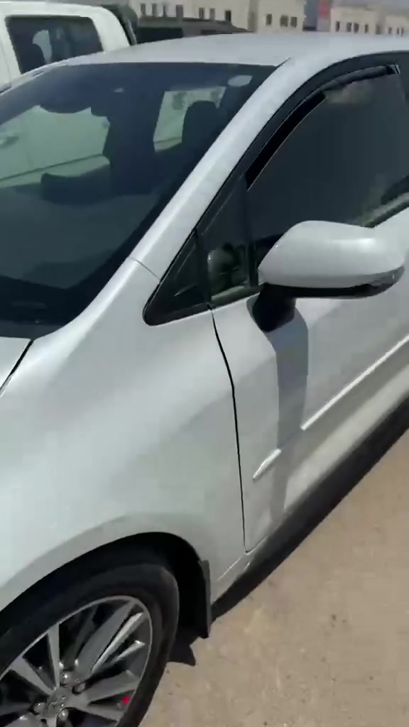 سلام عليكم كورلا موديل 22 اربيل بسمي وارد امريكي ضرر واضح بصورة بدون ايرباك وصار بيهة بارد بجاملغ الخلفي مواصفات ES بغداد العبيدي سعر 145 
***********
***********
