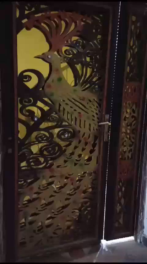للإيجار 
شقه موثثه   طابق ثاني  في الجنينه تحتوي على غرفه نوم وصاله ومطبخ وصحيات سعر إيجاره 750 الف 
***********
