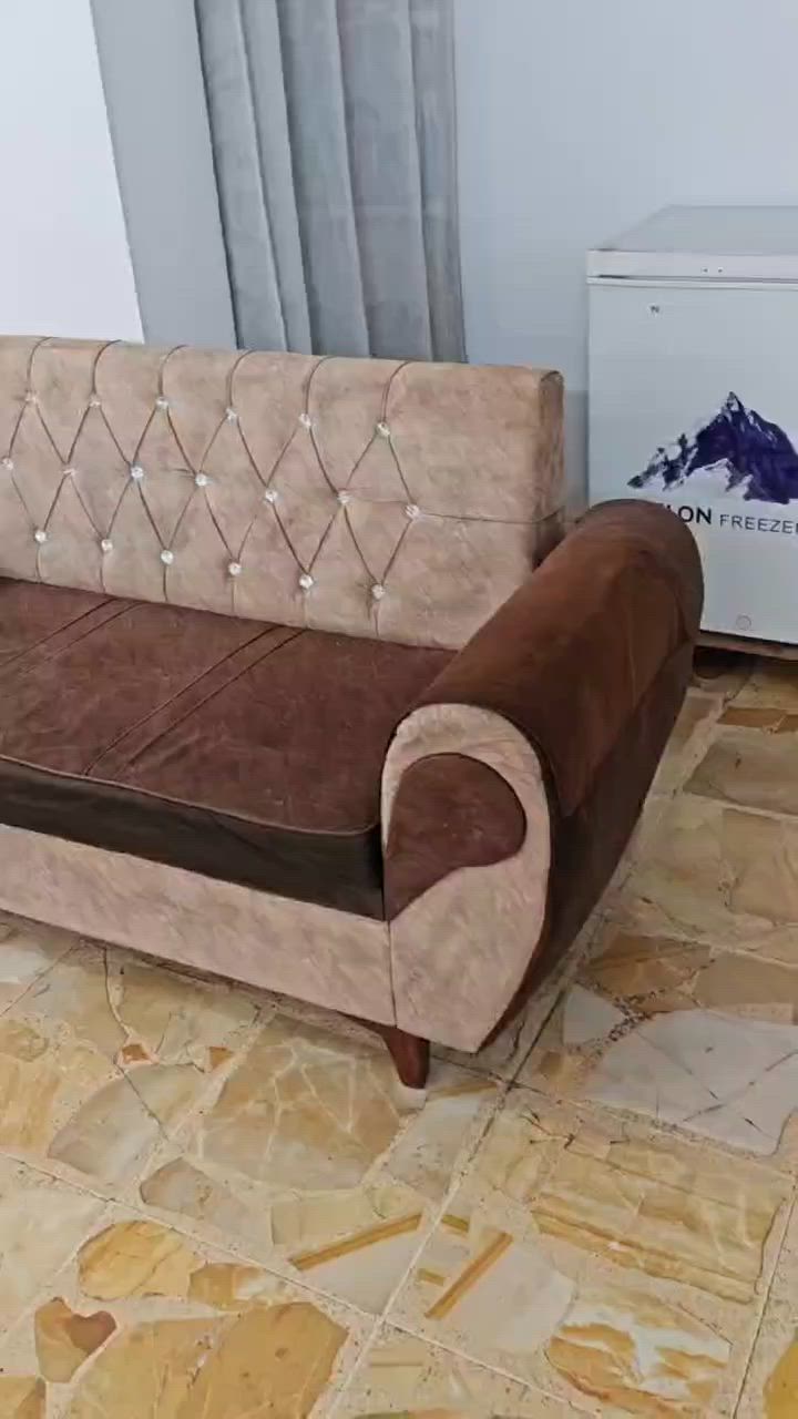 ديوان ٩ مقاعد  يعني  ٩ م   ٤٥٠ اللف


**إذا كنت صاحب هذا الإعلان وتريد حذفه لأي سبب، رجاءا أرسل رسالة إلى الدعم الفني**