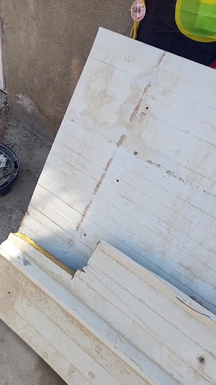 سندويچ للبيع الطول ٢ونص 
مع وحده زواده لعبد الساده هههه
السعر ٢٠ الف فقط 
رقم ***********
