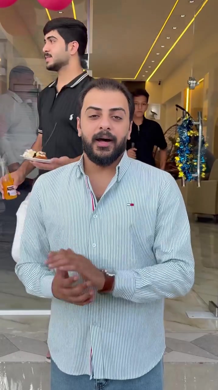 بسم الله، والصلاة والسلام على سيدنا محمد ﷺ
تم بحمد الله افتتاح مكتب دار النخبة للديكور الداخلي والخارجي.

نحن مستعدون لتنفيذ جميع أنواع الديكورات الداخلية والخارجية،
لمسة إبداع… وجودة تدوم.

* ترميم البيوت بأحدث التصاميم.
* نحول بيتك القديم إلى منزل أحلامك.
* نوفر جميع مواد الديكور والتشطيبات.

نوفر كافة مواد الجبس، وكافة أنواع الأسقف، وجميع أنواع الصباغ، شيبور، بديل الرخام، وبديل الخشب.

عنوان المكتب:
صلاح الدين - قضاء بيجي - شارع روتانا.

للاستفسار أكثر يرجى الاتصال على الأرقام التالية:
📞 ***********
📞 ***********

دار النخبة للديكور… إبداع في التصميم وجودة في التنفيذ
