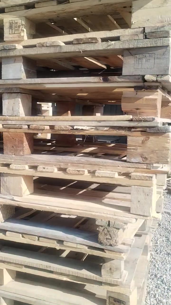 سكيب خشب ثقيل ونظيف جدا العدد 100 سعر 4750 بغداد البياع حي الجهاد ***********
