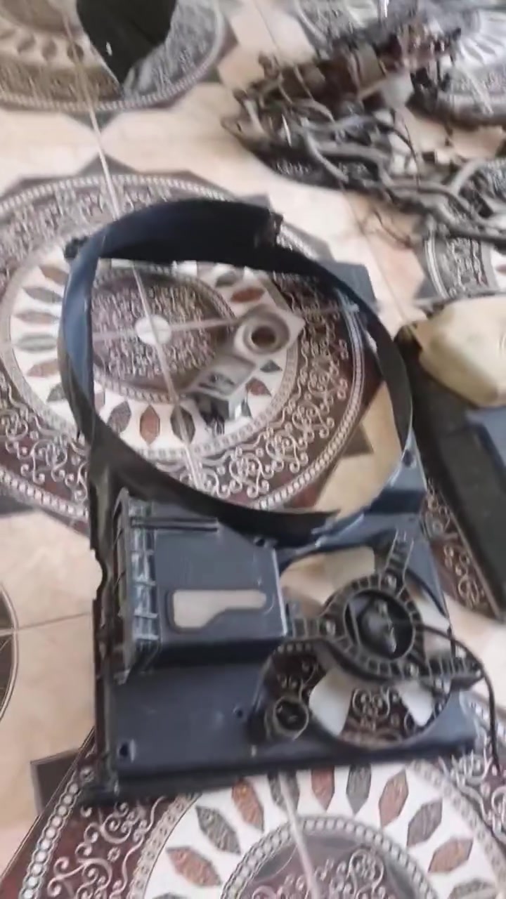 سلام عليكم
غراض لبيع
 رأس ثور
مكان نجف
رقم تواصل ***********
