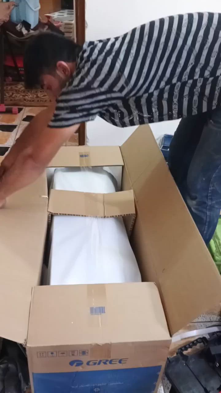جانب من عمل تركيب سبلت جداري انفيرتر
ما عليك بس تتصل والباقي علينا 
***********
