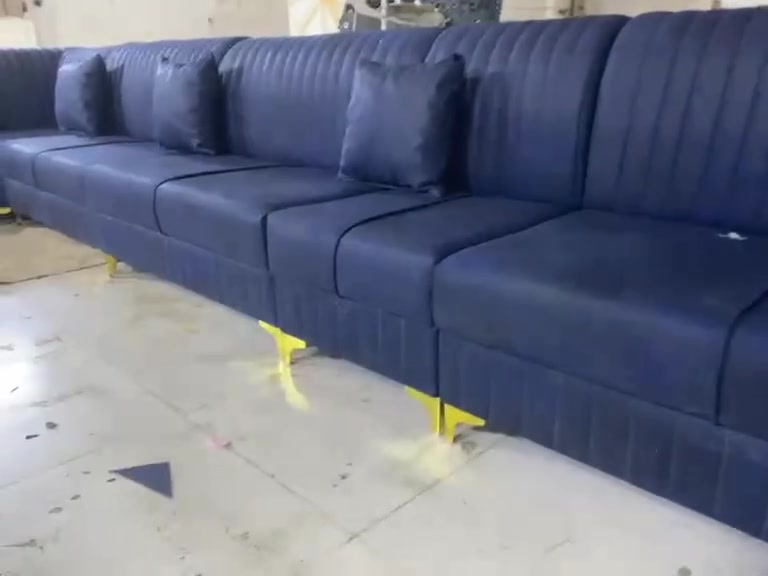 يسر معمل عبد الباقي  لزبائننا  الكرام عن مجموعة دواوين  شغل فوق الممتاز مو سوكي ضمان سنتين٣٥٠ دينار   ١١ نفر  ٧امتار و٢٠سم معمل عبد الباقي للاسفنج ولقنفات قرب جسر الزيتون ***********
