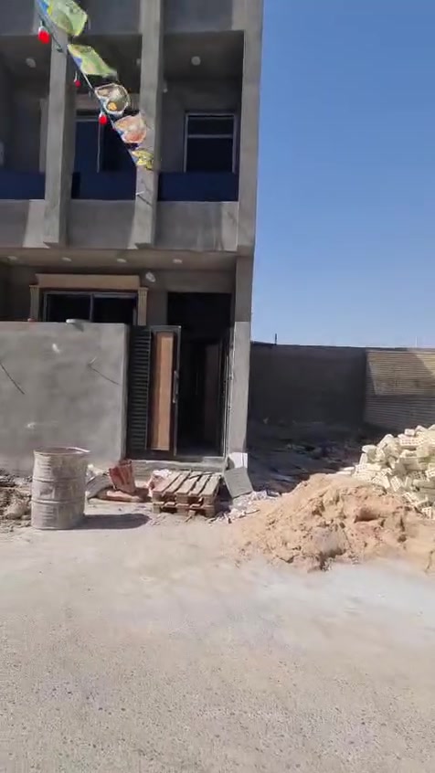 🏡 فرصة مميزة لامتلاك قطعة أرض بموقع ممتاز 🏡
📍 الموقع: بغداد – خلف مرور الرستمية، ✨ منطقة هادئة، شارع نظيف، ومكان مرتب ومناسب للسكن أو الاستثمار.
📐 المواصفات: ▪️ المساحة: 50 م² ▪️ الواجهة: 5 متر ▪️ النزال: 10 متر ▪️ بيها رفت (مثل موضح بالفيديو).
💰 السعر: خاص
📞 للاستفسار والتواصل: ***********
الجادين فقط، وأي استفسار أو معاينة أهلاً وسهلاً. نتشرف بتواصلكم. 🌹
