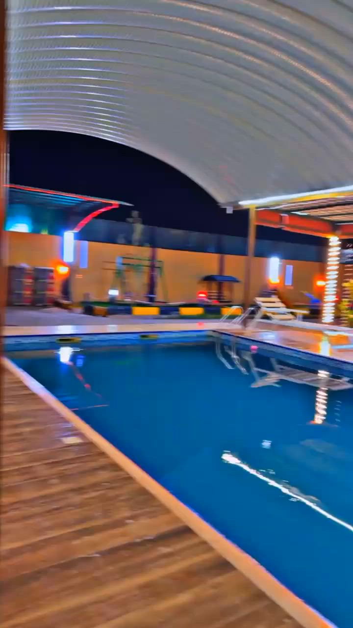 مزرعة للإيجار اليومي 🏡🌳
📍 الموقع: بغداد – المدائن 

✔️ أجواء هادئة ومناسبة للعوائل والشباب

✔️ مساحة واسعة وخدمات متوفرة

✔️ مثالية للراحة والونسة

📌 للحجز والاستفسار يرجى الاتصال أو المراسلة على واتساب: 
 📞***********

