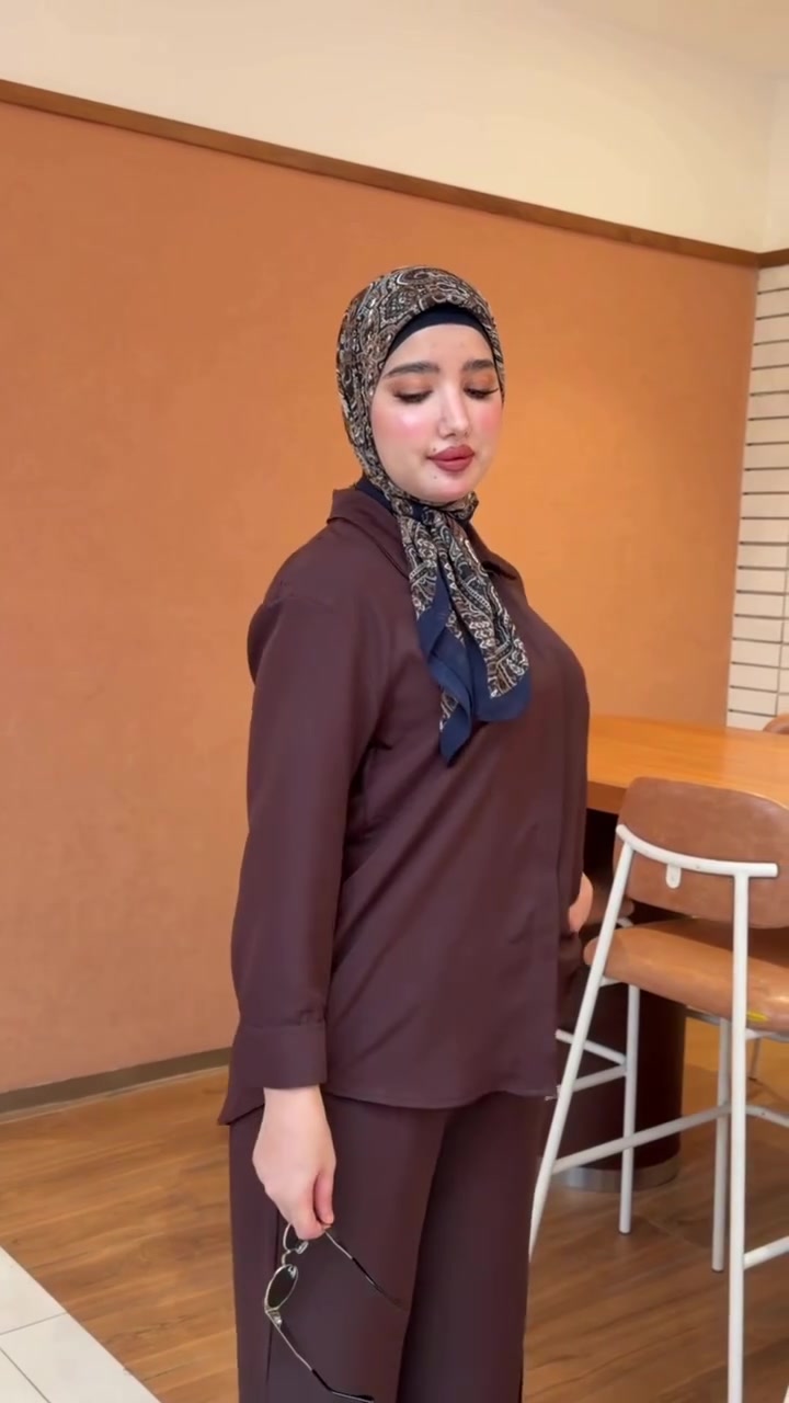 ✨🔥Arram Brand
سوت سحاب 
اجمل وارقى الموديلات هاذه الموسم ب 3الوان صيفيه 
طول الكيلوت 105 sm 
طول الجاكيت 78 sm
متوفر توصيل 
***********

