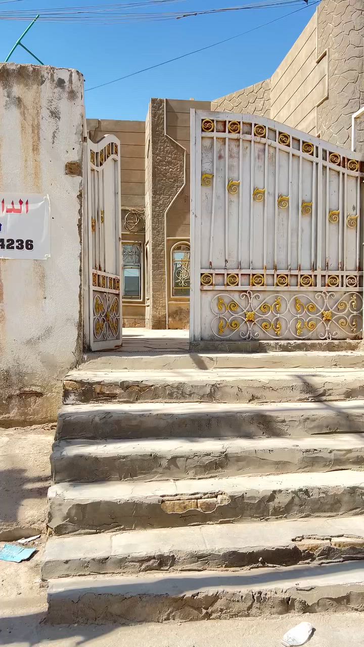 بيت طابق واحد بموقع استراتيجي (شارع السبيس)
معروض للبيع أو الإيجار، بأبعاد مميزة ومساحة واسعة تناسب أرقى المشاريع.
* الأبعاد والمساحات:
• المساحة الكلية: 350 متر مربع.
• مساحة البناء: 170 متر مربع.
• الواجهة: 25 متر (واجهة عريضة وممتازة تجارياً).
• النزال: 13 متر.
* تفاصيل العقار الداخلية والخارجية:
• التقسيم الداخلي: غرفتين، مطبخ، ديوانية مفتوحة على استقبال (شرحة ومساحة ممتازة لقاعات الانتظار أو المكاتب).
• التهوية والإضاءة: مناور تحيط بالبيت بالكامل لتوفير
إضاءة طبيعية ممتازة.
• المميزات الخارجية: حديقة، بالإضافة إلى محلات ملحقة جاهزة للاستثمار والإيجار.
العقار مثالي جداً ليكون
(مجمع طبي | مدرسة أهلية | حضانة نموذجية | مقر
لشركة | مخزن تجاري)
أ للاستفسار ولمزيد من المعلومات، يرجى الاتصال على الرقم:
***********(لايحتوي على واتساب )
