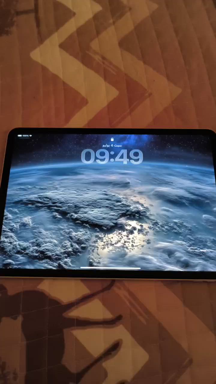 iPad Pro
- ذاكرة 256GB
- صحة البطارية 90%
- يشغل ببجي 120 فريم وباقي الألعاب بدون مشاكل
- نظافة الجهاز 95%
- الجهاز فقط بدون شاحن أو ملحقات
الجهاز استخدام شخصي ونظيف جدا وما بي أي مشاكل مجرد ثلمه بسيطه جدا جدا بالشاصي 
 حجم الشاشه 11 انج السعر ٦٥٠ الف يجي بس لجهاز بدون ملحقات لا يوجد توصيل للتواصل ***********