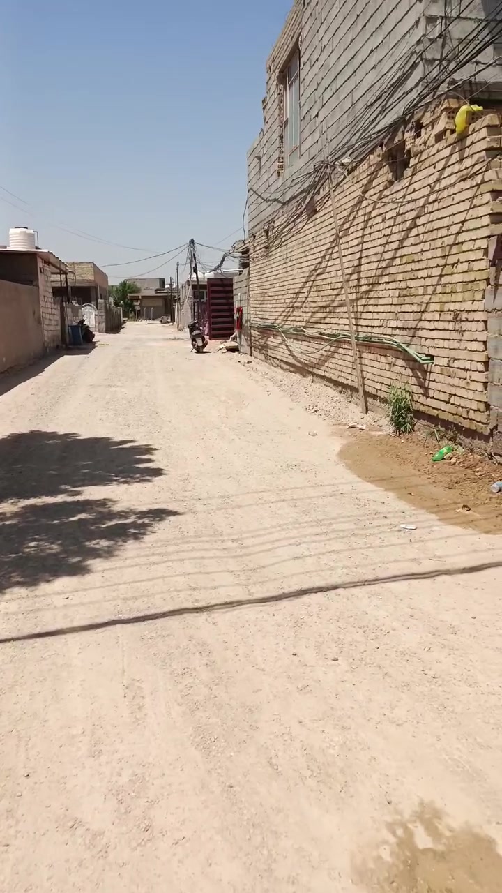 يا الله بيت زراعي سند 25 مساحه 50 متر 5×10 خدمات المنطقه كامله نت ضوئي تبليط راح يكمل طابق واحد قريب عل شارع العام منطقه حلوه وهادئه السعر عل هاذ الرقم *********** سوك ابو دشير 3 دقايق منل بيت
