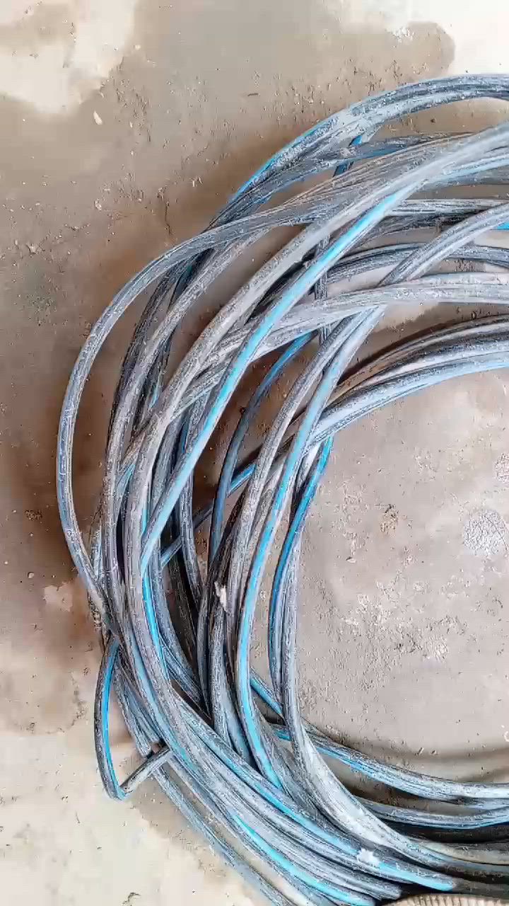 كيبل ظفيره للبيع مثل ما موضح بالتصوير سعرهن ٨٠ الف قفل الاتصال ***********

