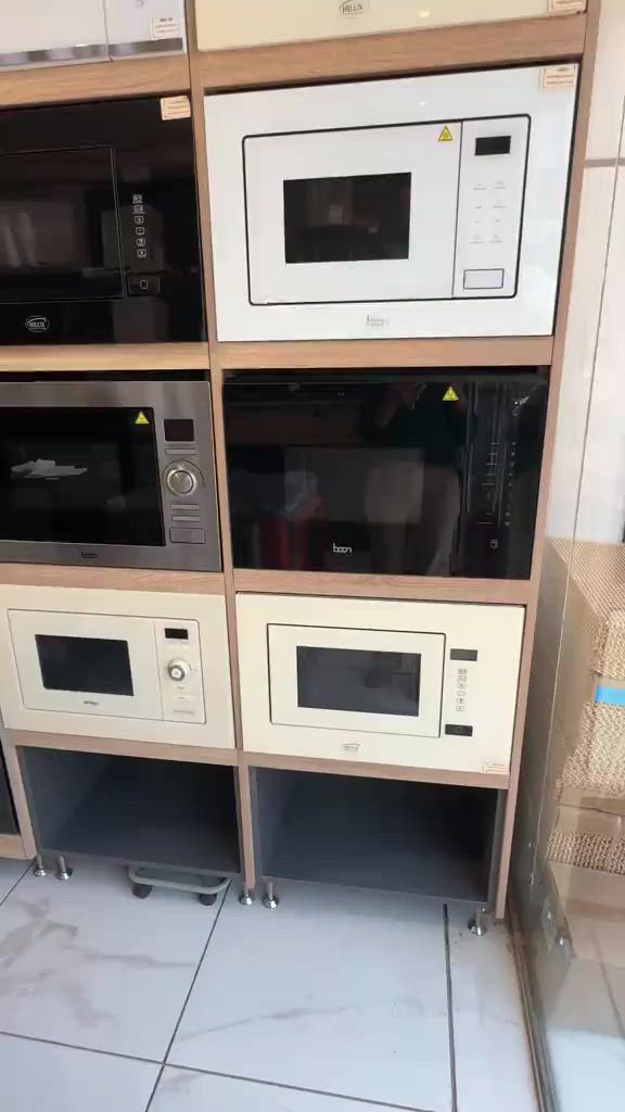 ✨ مايكرويف 25 لتر... سرعة، أناقة، وراحة بكل استخدام! 🤍 استمتعي بتحضير وتسخين وجباتك بسهولة مع تصميم عصري وسعة مثالية تناسب احتياجات العائلة اليومية 🍽️⚡ ✔️ سعة 25 لتر ✔️ أداء عملي وسريع ✔️ تصميم أنيق يضيف لمسة مميزة لمطبخك متوفر لدى شركة أبراج المناهل الوكيل الحصري في العراق لماركات هايلوكس وبوش وبون 🤍✨ 🛍️ متوفر بالتقسيط والتوصيل إلى جميع المحافظات.


**إذا كنت صاحب هذا الإعلان وتريد حذفه لأي سبب، رجاءا أرسل رسالة إلى الدعم الفني**