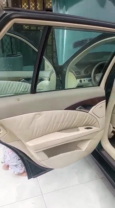 سلام عليكم مارسيدس 211 موديل 2001 سياره جاهزه من كلشي كير محرك كفاله 6 سلندر سياره كفاله من كلشي لاستفسار *********** مراسله واتساب
