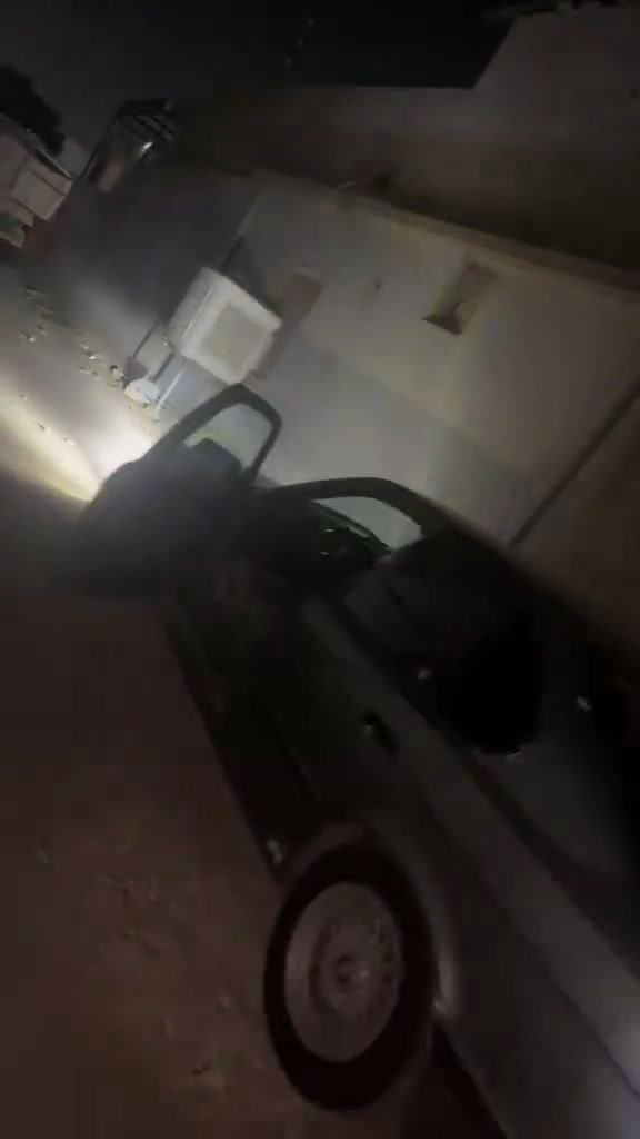 سلام عليكم بي إم دبليو للبيع سياره كل عيب مابيها كير مكينه بل شرط كير عادي نضيفه صبغ جماليه رقم كركوك ألماني الجديد سنويا جديده دفتر بانزي بي سياره مال بيت نضيفه فول سعر٤٢بي مجال شراي خابرني و تدلل  ***********
