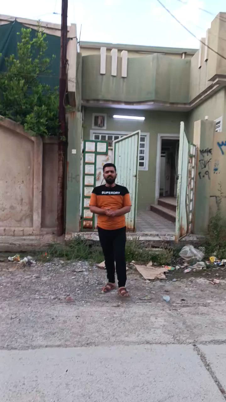 السلام عليكم مكتب الاغا للعقار دار ولا اروع فرصه مميزه
🔴أعلان  (نستقبل جميع العروض والاعلانات العقاريه وإعلانات الشركات )
🔴دار للبيع طابق واحد.  في حي الهرمات الأولى ثلاث فرع عن معمل الريم وقريب على جامع احمد ياسين وقريب على الشارع الرئيسي
🔴الدار طابق يتكون من 2 غرف نوم   +هول +استقبال+مطبخ +مشتملات+مناور 
🔴الدار  جيد
🔴اتجاه الدار قبله
🔴المساحة 110م
🔴الواجهة 7ونص م
🔴(بعض الاشياء تستحق الانتظار وعقاراتنا هي واحده منها تاخذ موقع تجاري ومميز وبناء عقار رائع)
🔴للإستفسار مراسلة الصفحة او الأتصال على الرقم ***********  او ‪***********‬‏  ‬‏من الساعة ١٠ صباحاً إلى ٨ مساءً أو على التكتوك مكتب الاغا للعقار
🔴عنوان المكتب ١٧تموز سايدين الاقتصادين مقابل معهد دار التفوق نستقبل جميع العروض والاعلانات العقاريه (الاعلامي الاغا مصطفى حساني )
