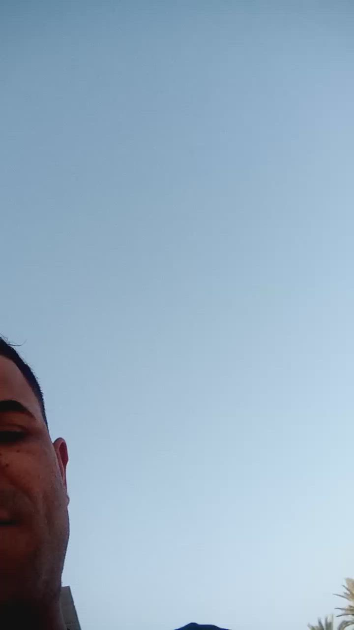 بيت مساحته ٨٥٠ متر طابو زراعي سند 25 حله جامعة بابل قرب سيطره حله نجف منطقة الحكانيه موجود مي وكهرباء وتبليط البيت بي غرفتين ومطبخ وحمام واستقبال وصحيات داخل وخارج وصاله وكلدور الشراي يتفضل *********** خاص
