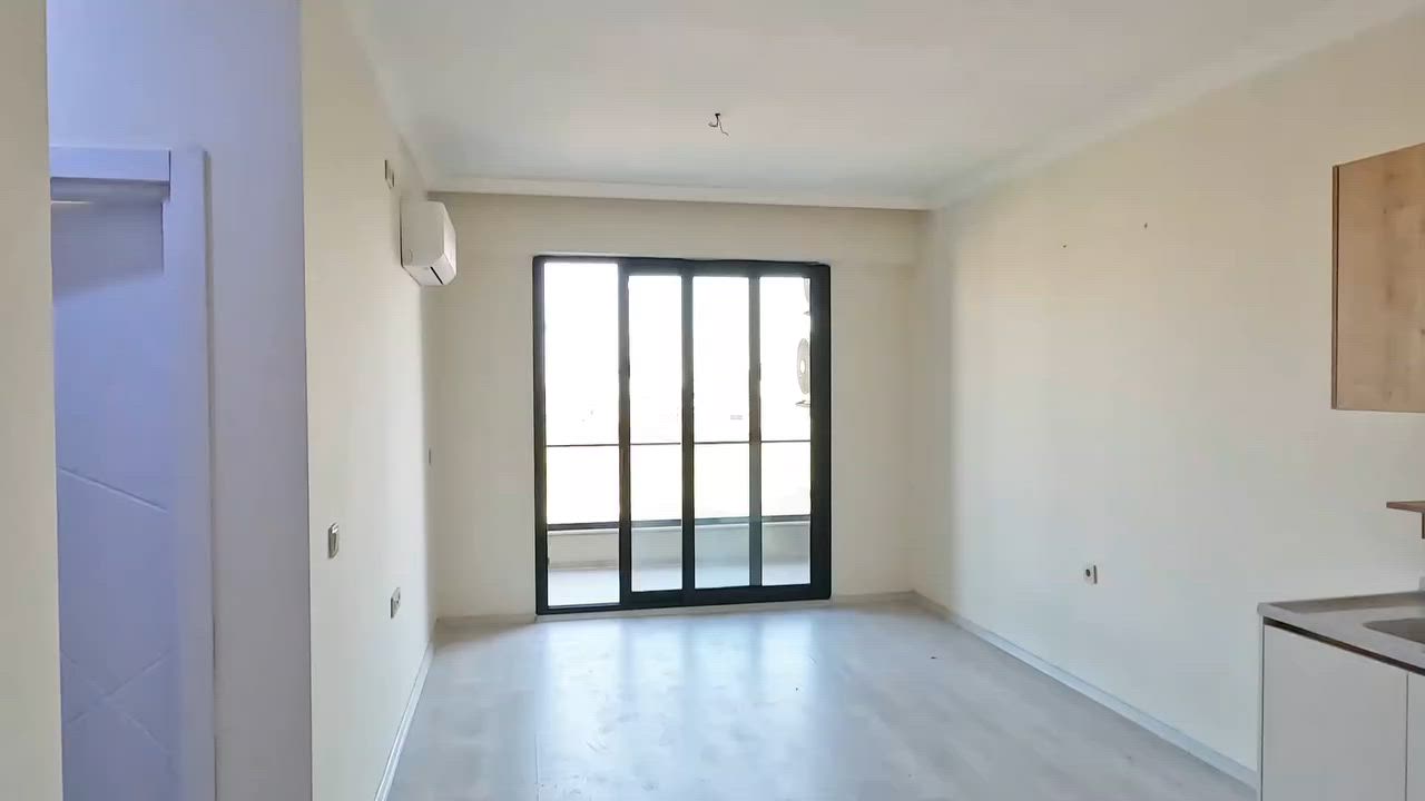 ●  مجمع سن تاور  ●
■ شقه للبيع بالقسط
■ ٧٥ متر غرفه وصاله 
■ موقع المجمع طريق بحركه قرب عين كاوه
■ للإستفسار *********** / ***********
■ او زيارة الشركه داخل المجمع
