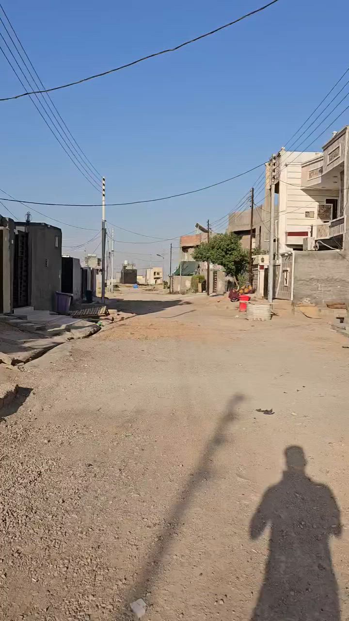 🏡 فرصة مميزة لامتلاك دار بسعر مناسب!
إذا تبحث عن بيت بموقع ممتاز وسند ملك صرف، هاي فرصتك.
📍 الموقع: برغة – مقابل الحسينية.
📐 المساحة: 100 م².
📏 الأبعاد: واجهة 5 م × نزال 20 م.
📄 السند: طابو ملك صرف.
🏠 مواصفات الدار: ✅ الطابق الأول مبني بالكامل.
✅ الطابق الثاني مسقّف وجاهز للإكمال حسب ذوقك.
📞 للاستفسار والحجز: ***********
علي الربيعي | مروج عقاري 🏡✨
