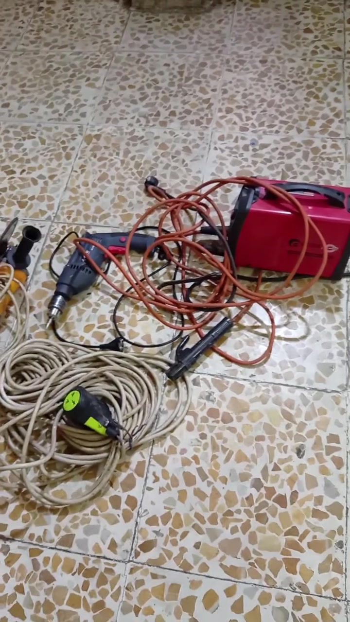 غراض حداده للبيع جديد رقم الهاتف *********** السعر خاص
